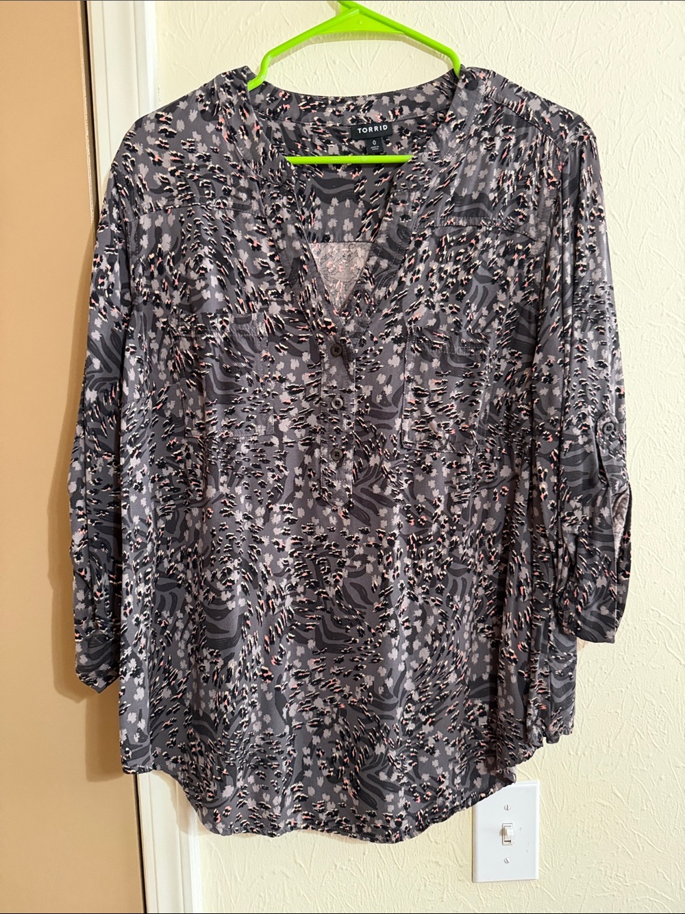 TORRID Women's Gray Printed V-Neck Blouse with Pink Accents